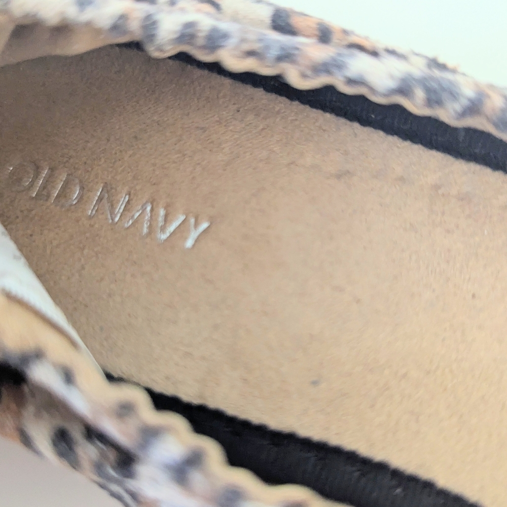 Leopard Flats Old Navy Size 8 - Picture 7 of 7